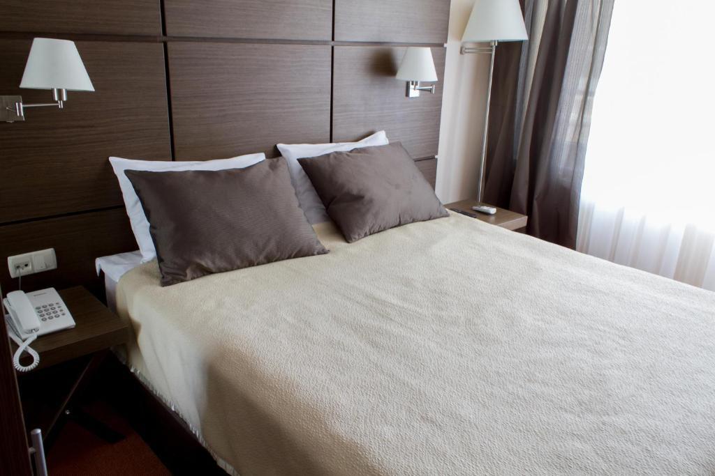 Hotel Mirniy Resort Odesa Room photo